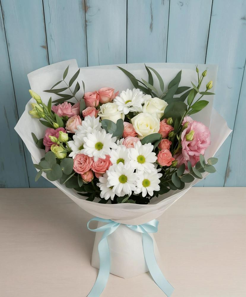 Букет цветов из: Розы, Лизиантусы и Хризантемы в Малоархангельске
