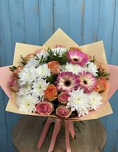 Букет цветов из:  Розы, Герберы и Хризантемы в Малоархангельске