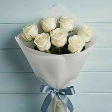 Букет 7 Белых роз Эдлесс Лав в Малоархангельске