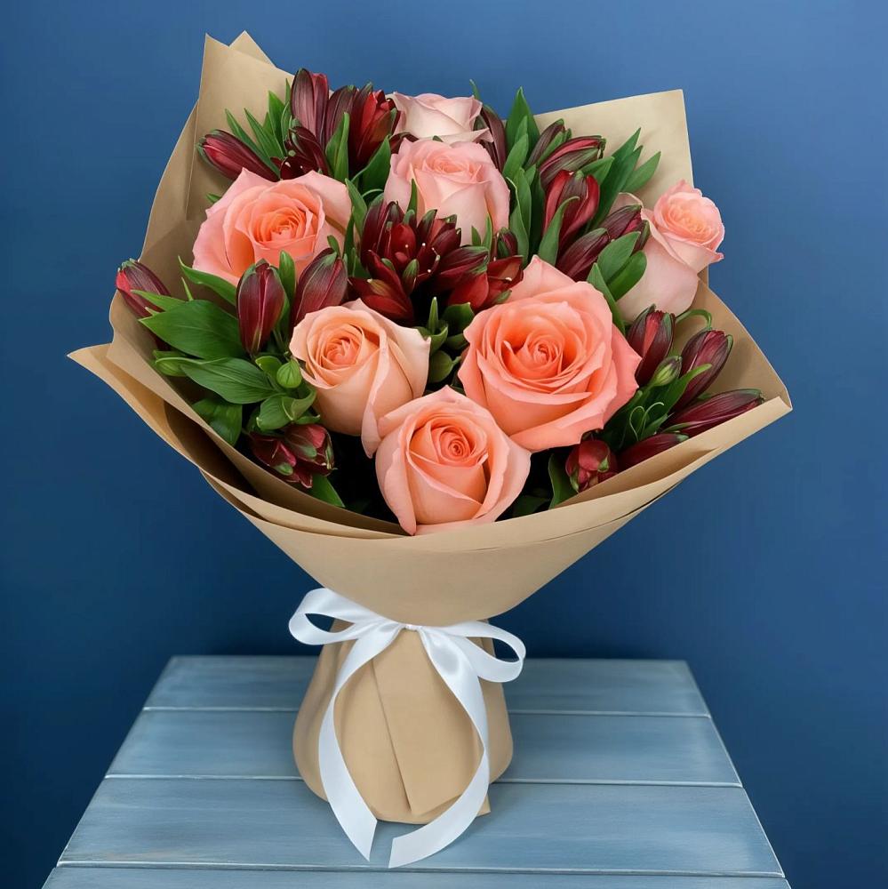 Букет цветов из: Розы и Альстромерии в Малоархангельске