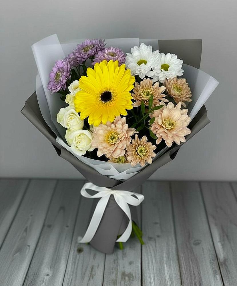 Букет цветов из: Розы, Герберы и Хризантемы в Малоархангельске