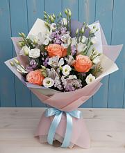 Букет цветов из:  Лизиантусы, Розы, Альстромерии и Гипсофила в Малоархангельске