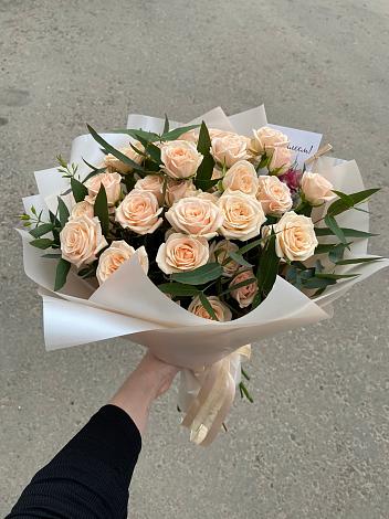 Букет Кремовые розы Латте в Малоархангельске