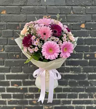 Букет цветов из:  Герберы и Хризантемы в Малоархангельске