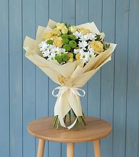 Букет цветов из:  Хризантемы и Розы в Малоархангельске