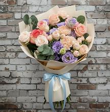 Букет цветов из:  Розы, Лизиантусы и Гвоздики #REPLACE_PRED# Малоархангельске